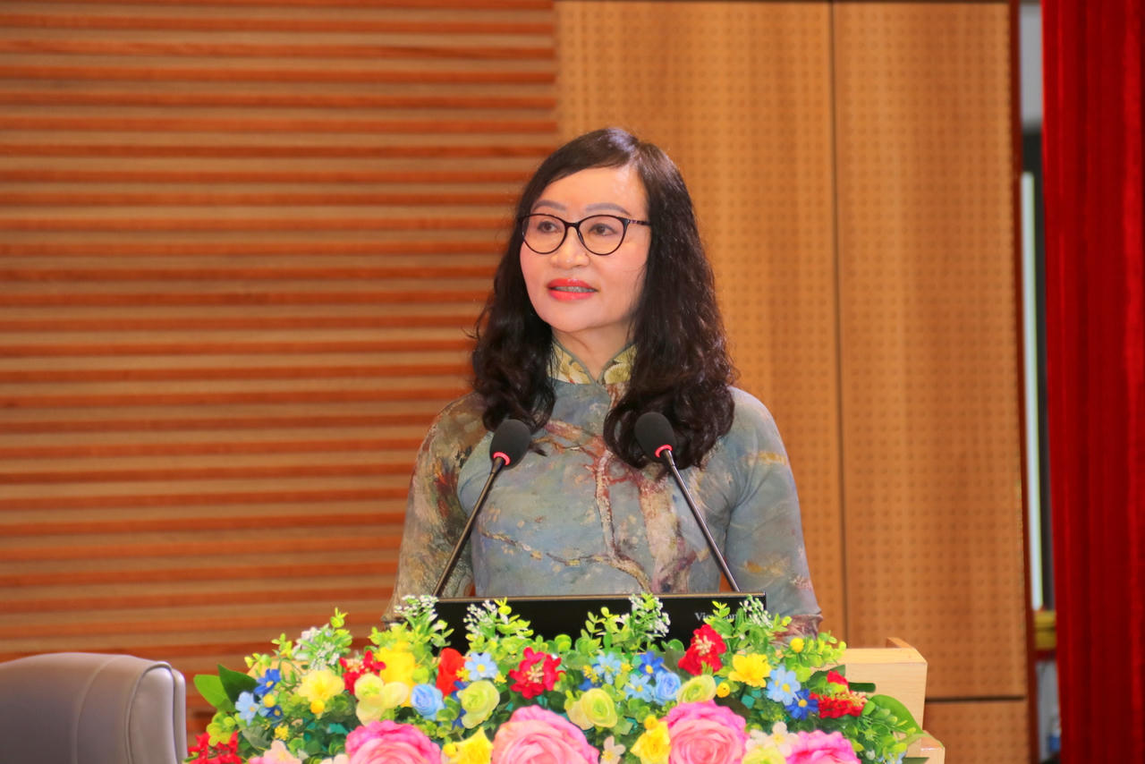 TS Đặng Thị Ngọc Lan - Phó Hiệu trưởng Trường Đại học Cửu Long phát biểu (Ảnh: Đình Thương)