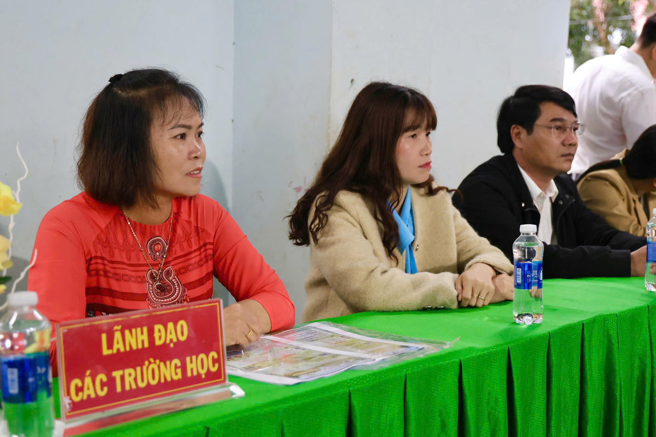 Khởi động Cuộc thi tìm hiểu Luật về ATGT học đường tại xã Tuy Đức, tỉnh Lâm Đồng