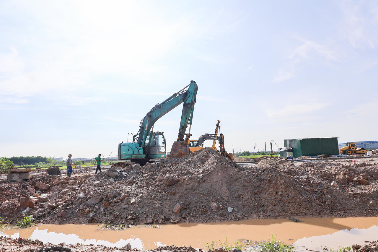 Triển khai khu tái định cư phục vụ cho công tác GPMB của Dự án (ảnh Kim Oanh)