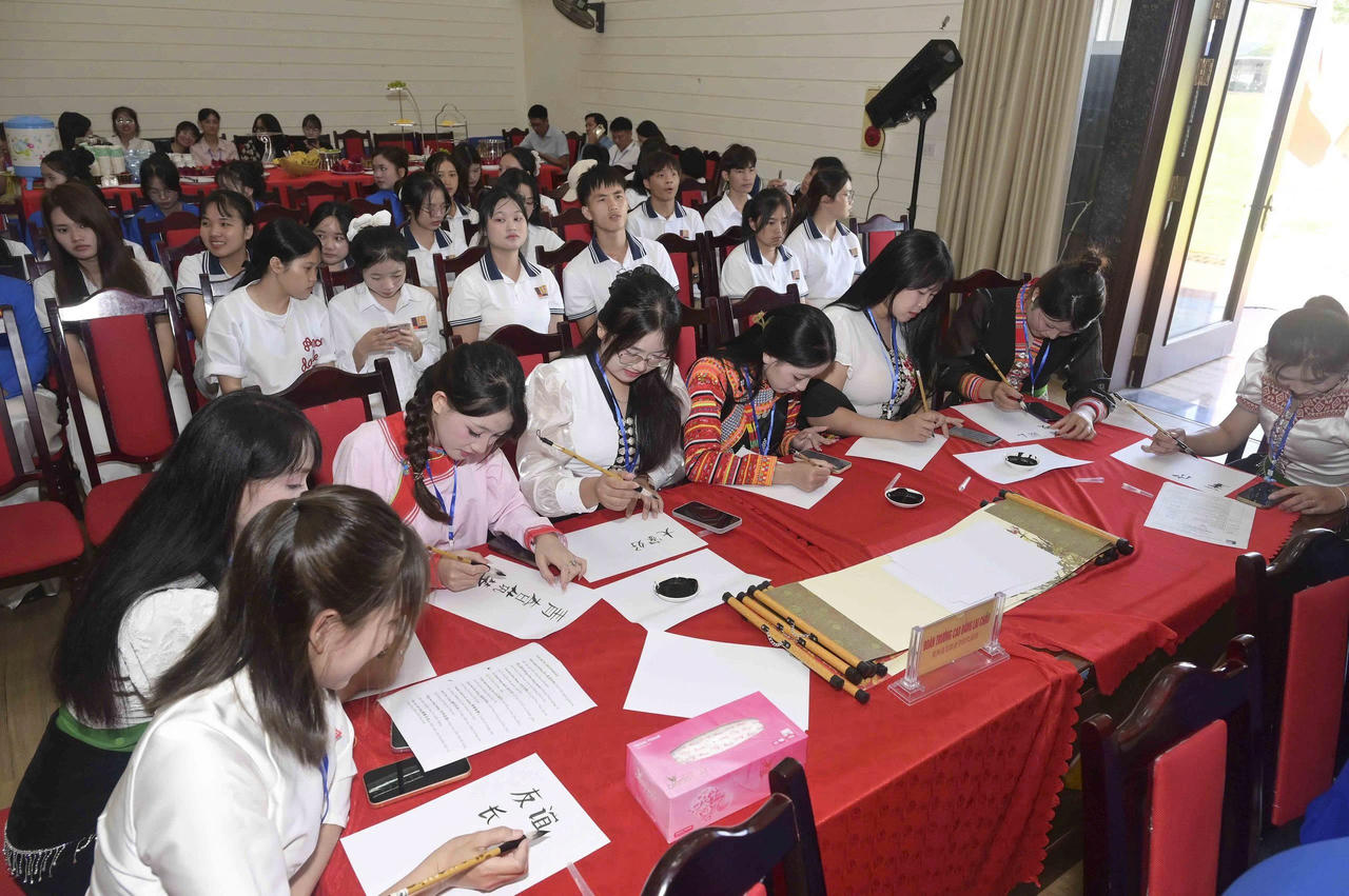 Kết nối đào tạo nghề, mở rộng cơ hội cho học sinh, sinh viên Việt - Trung