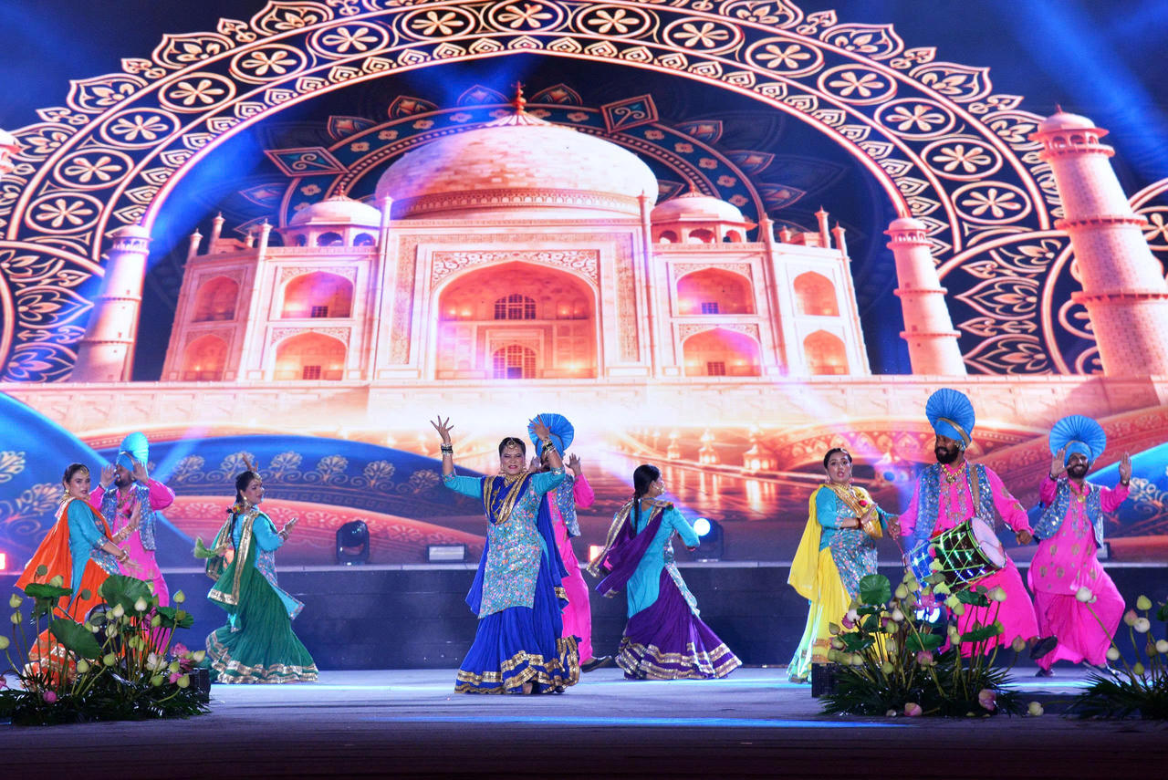 Khai mạc Festival Thăng Long - Hà Nội lần thứ II: Định vị thương hiệu Hà Nội là điểm đến "Văn hiến - Bản sắc - Sáng tạo - Hội nhập"