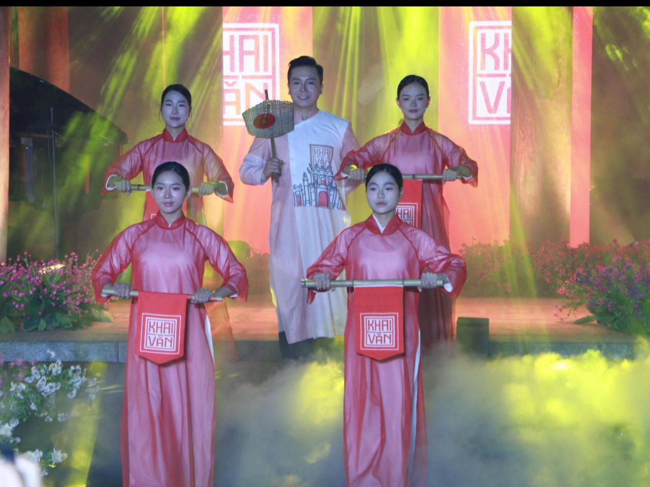 Chiêm ngưỡng, trải nghiệm với 'Khai văn' và 'Nét Kinh kỳ' tại Văn Miếu