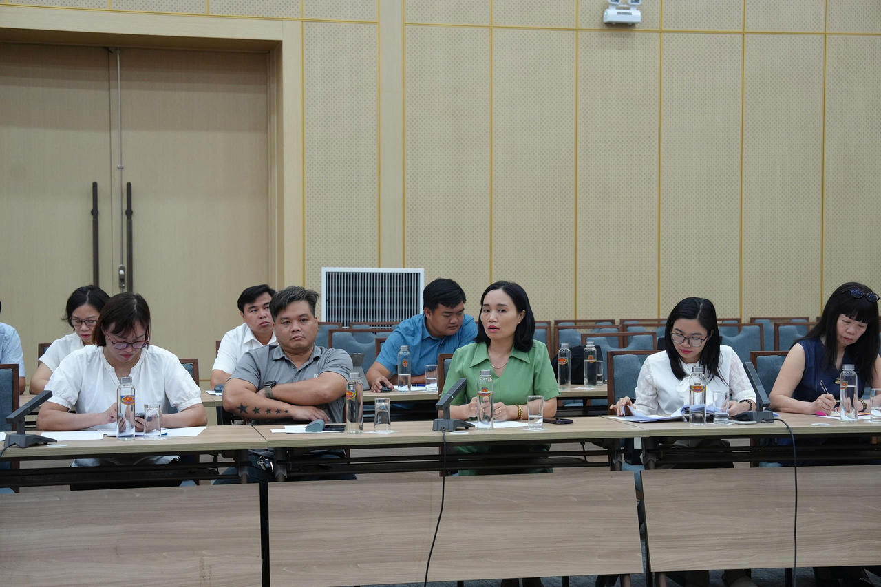 Các đại biểu tham dự Hội nghị Lấy ý kiến góp ý đối với Hồ sơ dự án Luật Nuôi con nuôi (sửa đổi) ngày 9/6/2026. (Ảnh: PV)