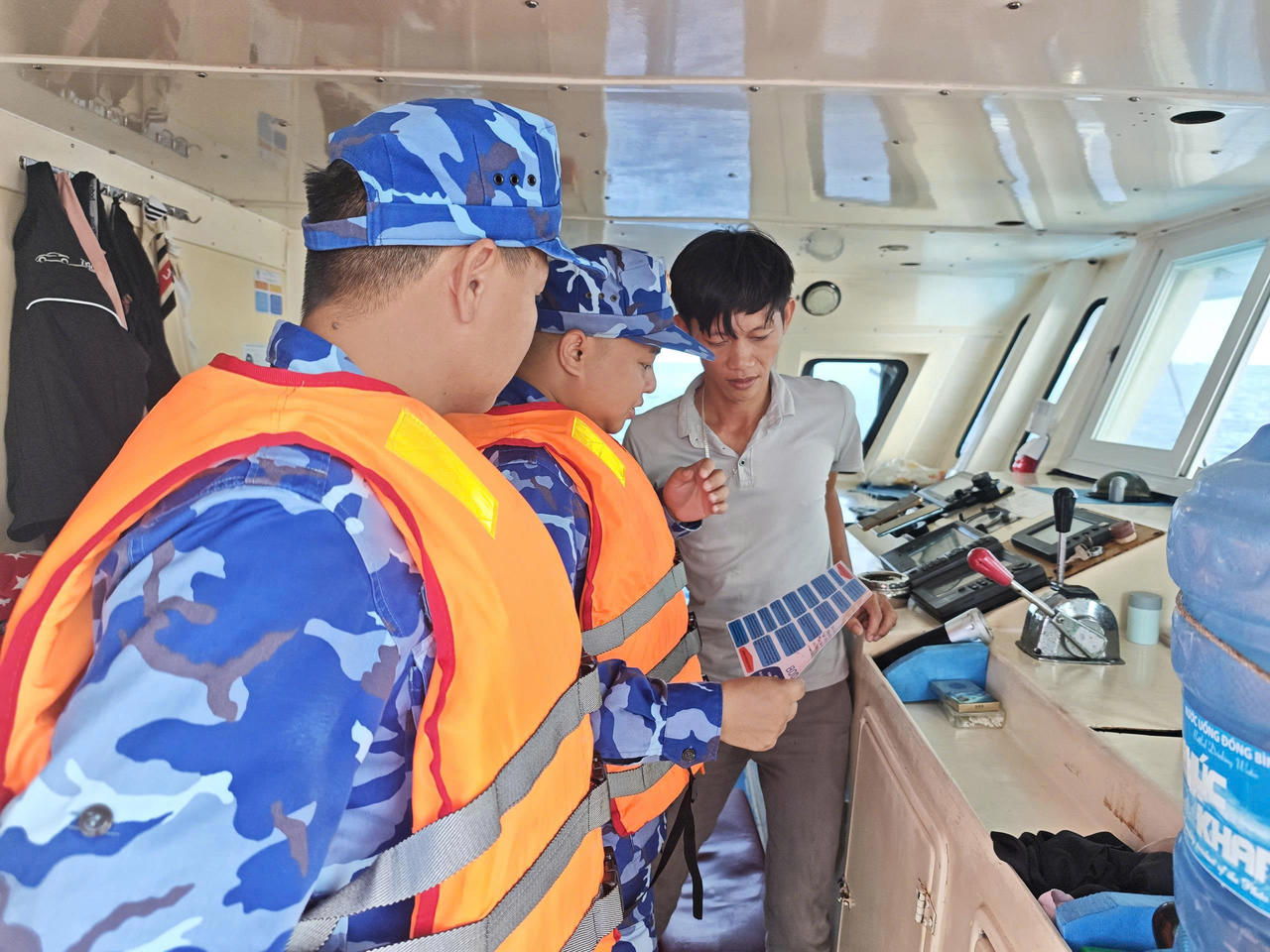 Bền bỉ nơi đầu sóng, quyết tâm gỡ “thẻ vàng” IUU	