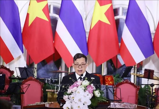 Nhà vua Thái Lan Maha Vajiralongkorn Phra Vajiraklaochaoyuhua phát biểu. Ảnh: Văn Điệp/TTXVN