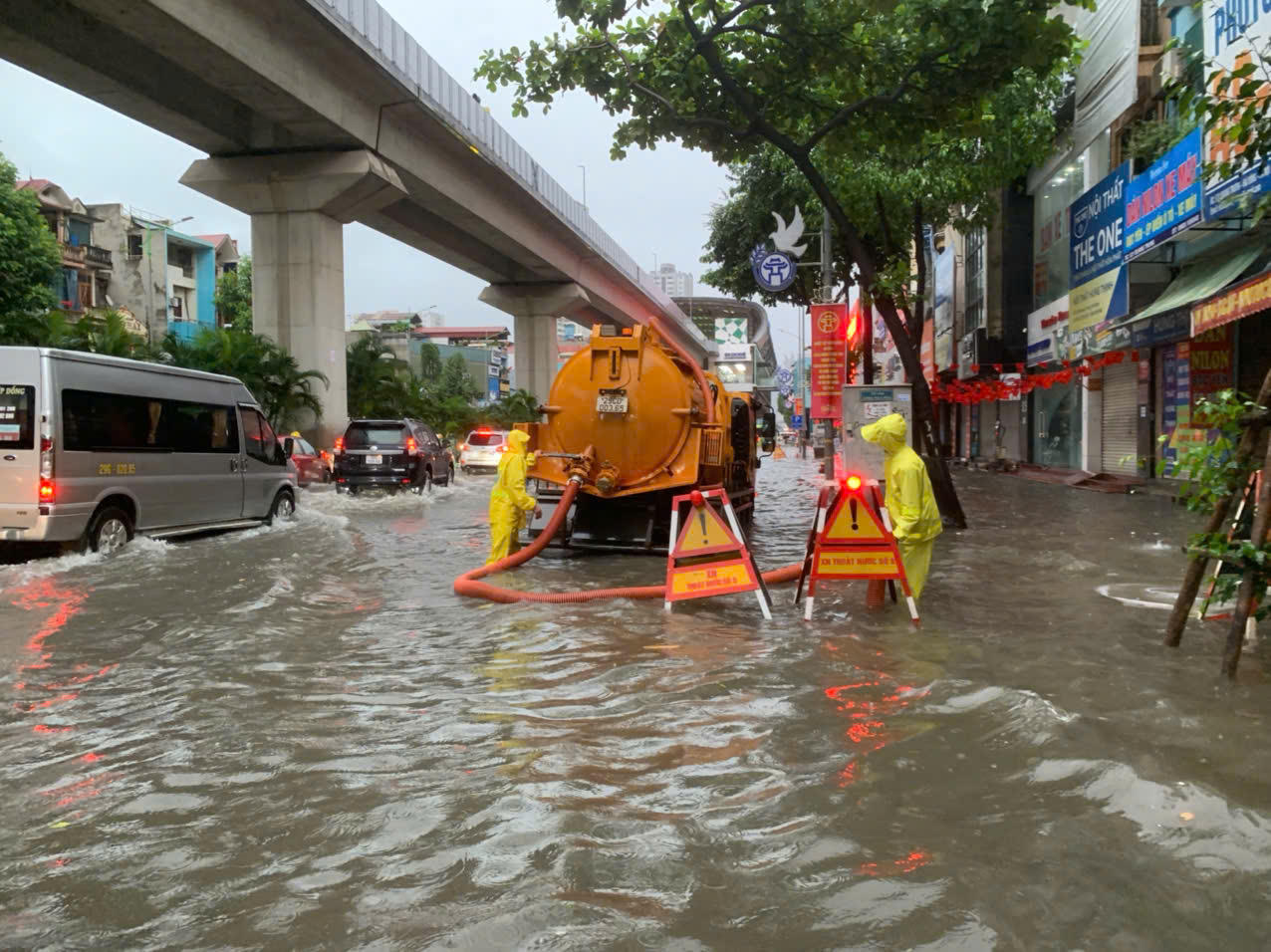 Hà Nội yêu cầu xã, phường sẵn sàng ứng phó mưa lớn, thiên tai