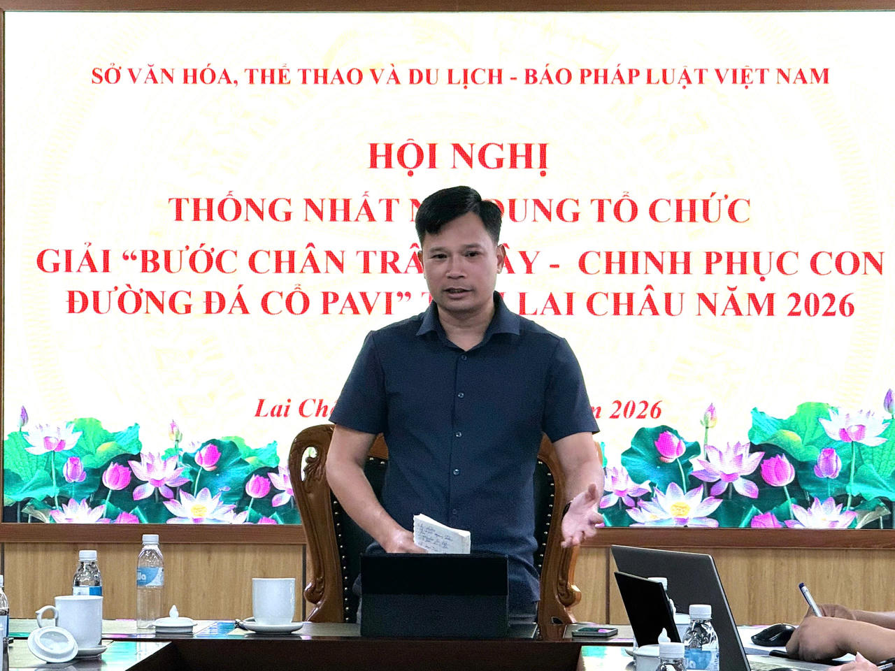 Ông Trần Văn Công - Phó Giám đốc Sở Văn hóa, Thể thao và Du lịch tỉnh Lai Châu đánh giá cao tinh thần trách nhiệm của đoàn khảo sát. (Ảnh: Tống Bao)
