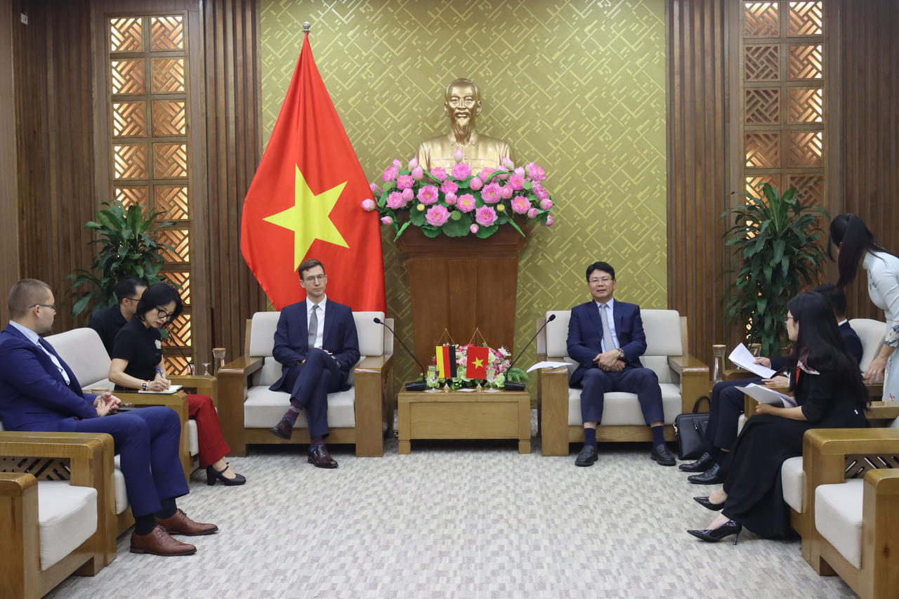Quang cảnh buổi tiếp