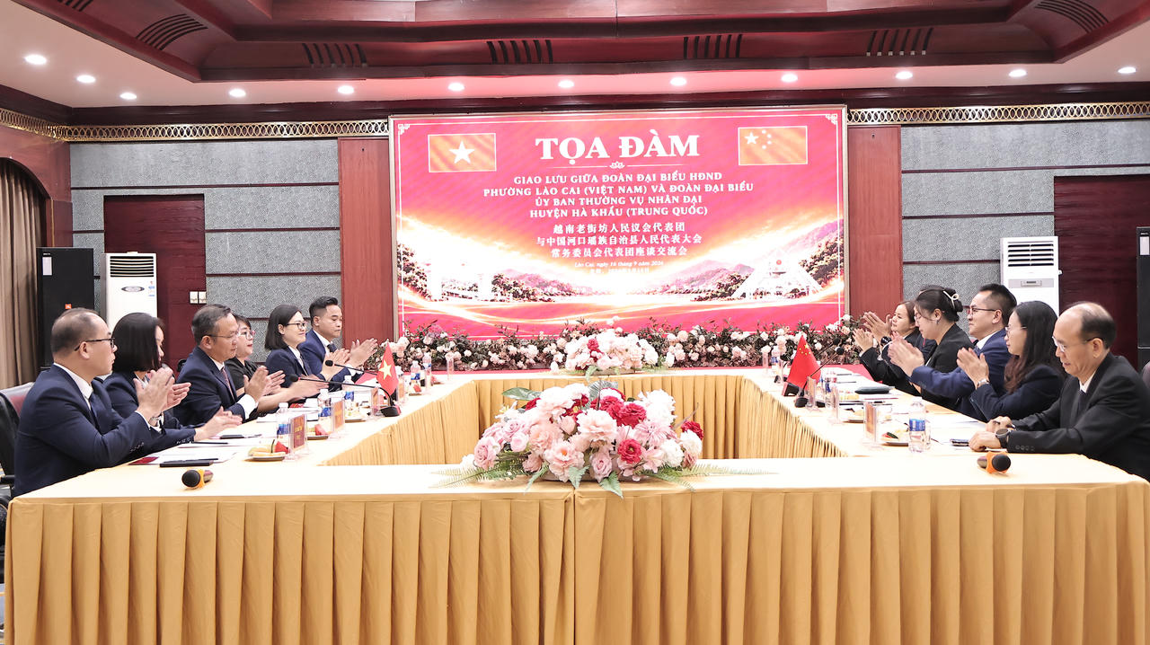 Quang cảnh buổi tọa đàm ((Ảnh: Hữu Trường).