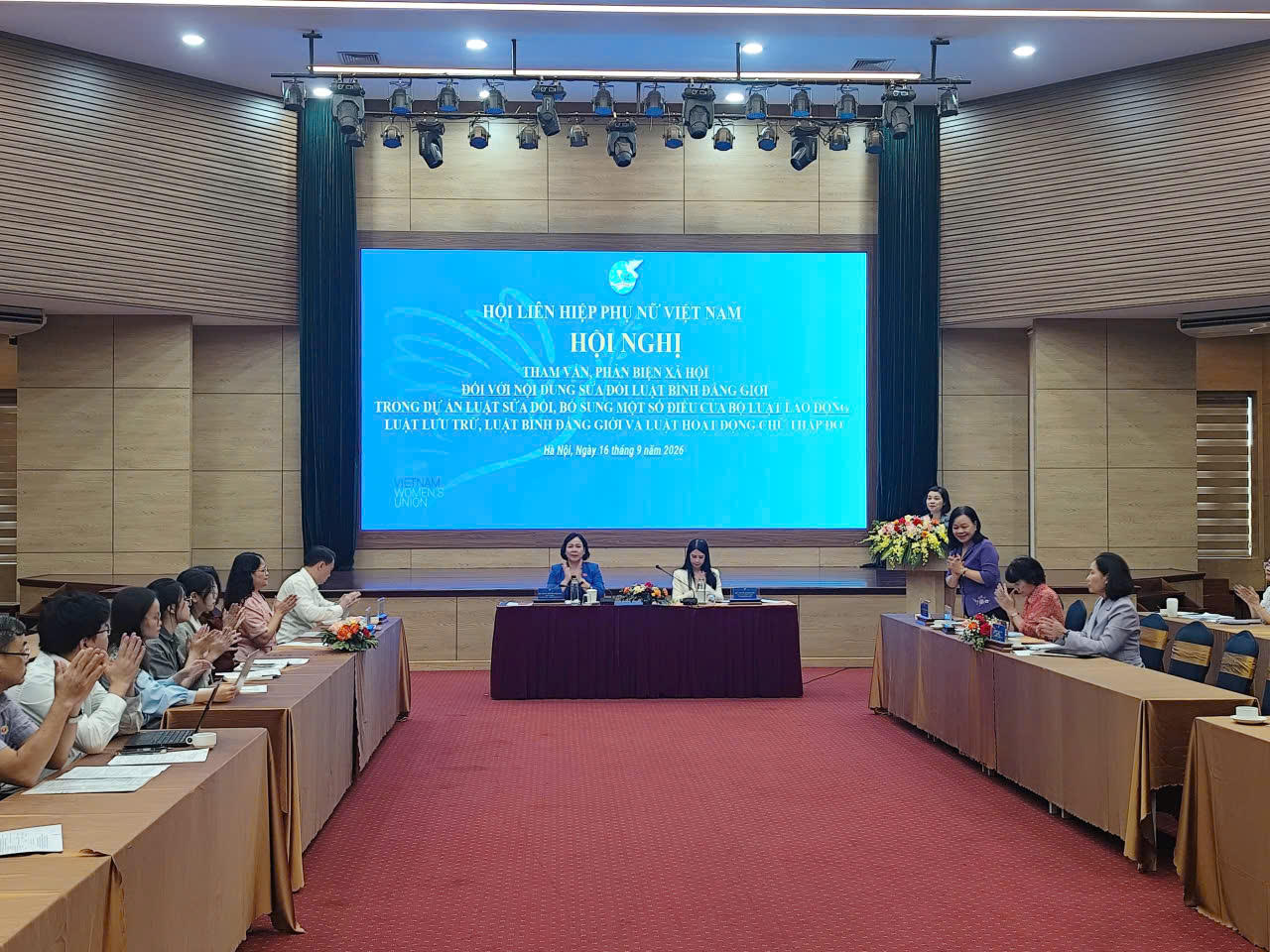 Vấn đề cần có một cơ sở dữ liệu quốc gia chính thống về giới được nhiều đại biểu đề cập tại Hội nghị tham vấn, phản biện xã hội đối với nội dung sửa đổi Luật Bình đẳng giới ngày 16/9/2026.