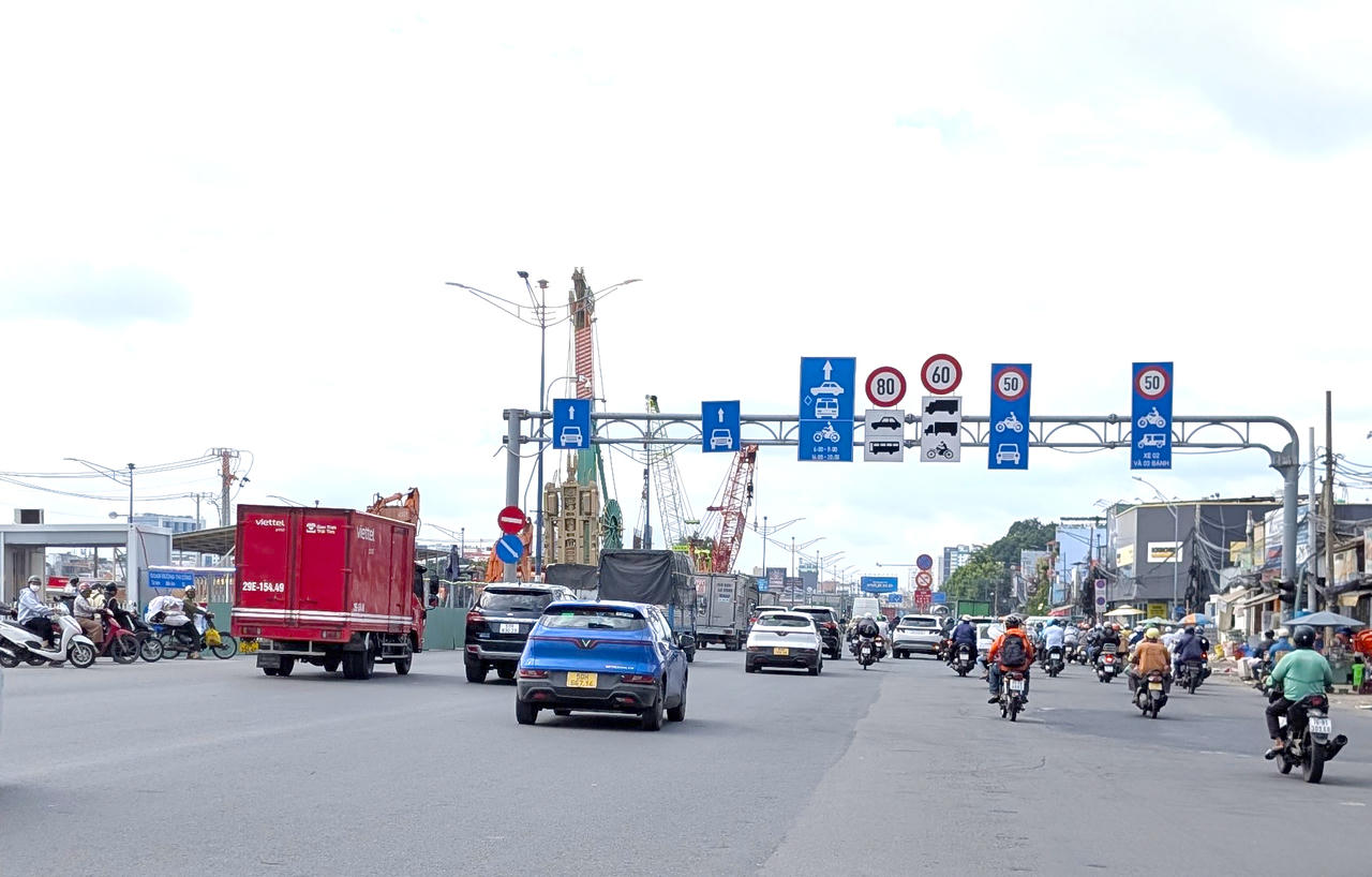 TP HCM hạn chế giao thông nhiều tuyến đường để thi công dự án Metro số 2