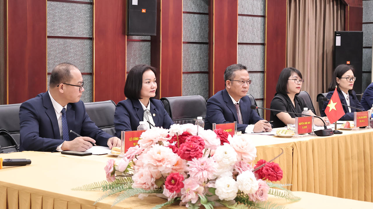 Đoàn đại biểu HĐND phường Lào Cai tại buổi tọa đàm (Ảnh: Hữu Trường).