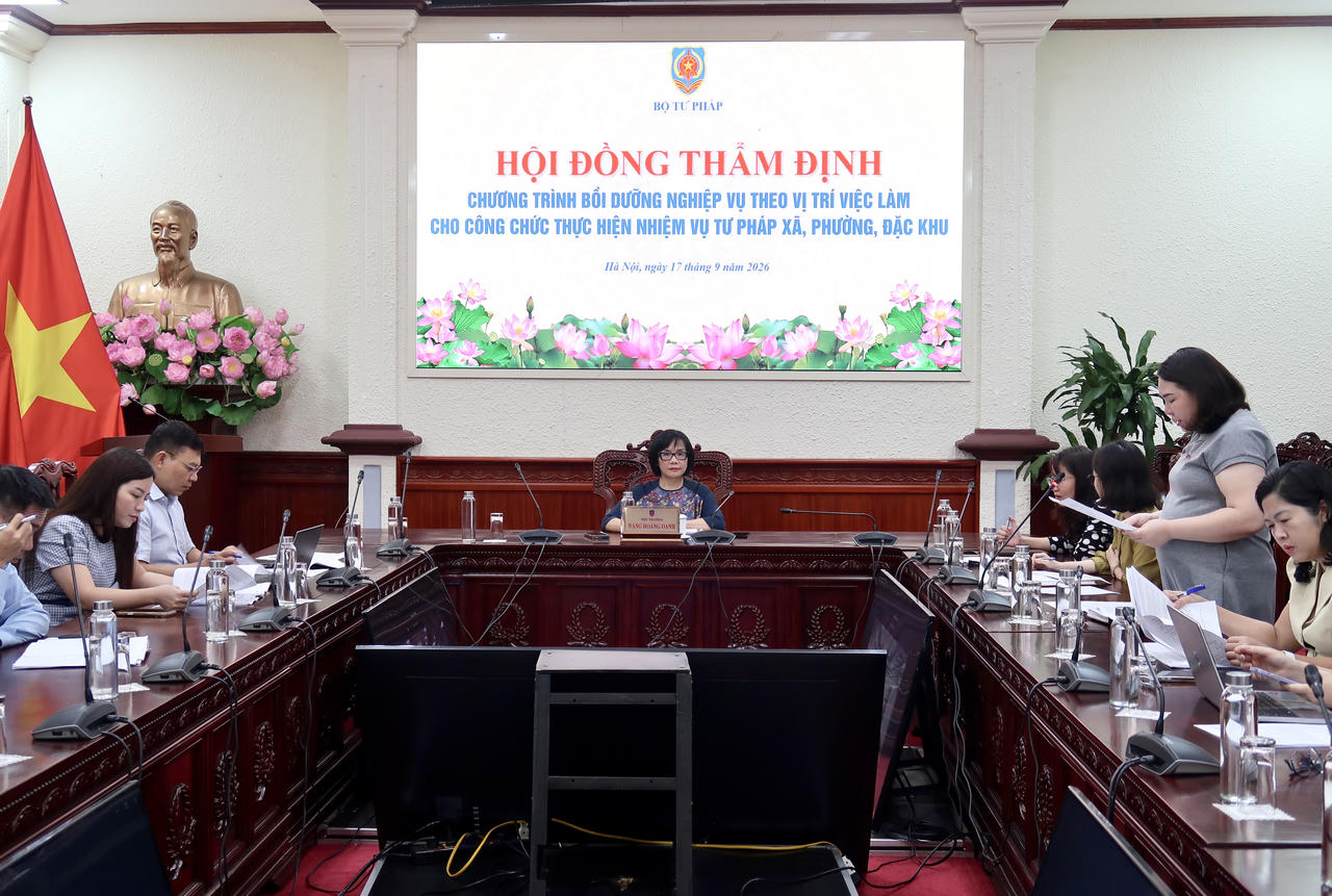 Hoàn thiện chương trình bồi dưỡng công chức tư pháp cấp xã theo hướng thực chất, dễ áp dụng