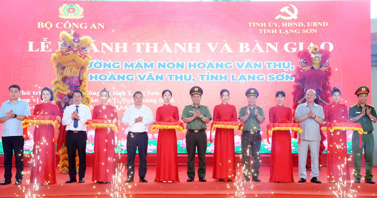 Thành viên thuộc hệ sinh thái của bầu Hiển là T&T Group và SHB tài trợ 32 tỷ đồng xây dựng Trường Mầm non Hoàng Văn Thụ (xã Hoàng Văn Thụ, tỉnh Lạng Sơn). Dự án vừa được khánh thành trong dịp đầu năm học mới vừa qua.