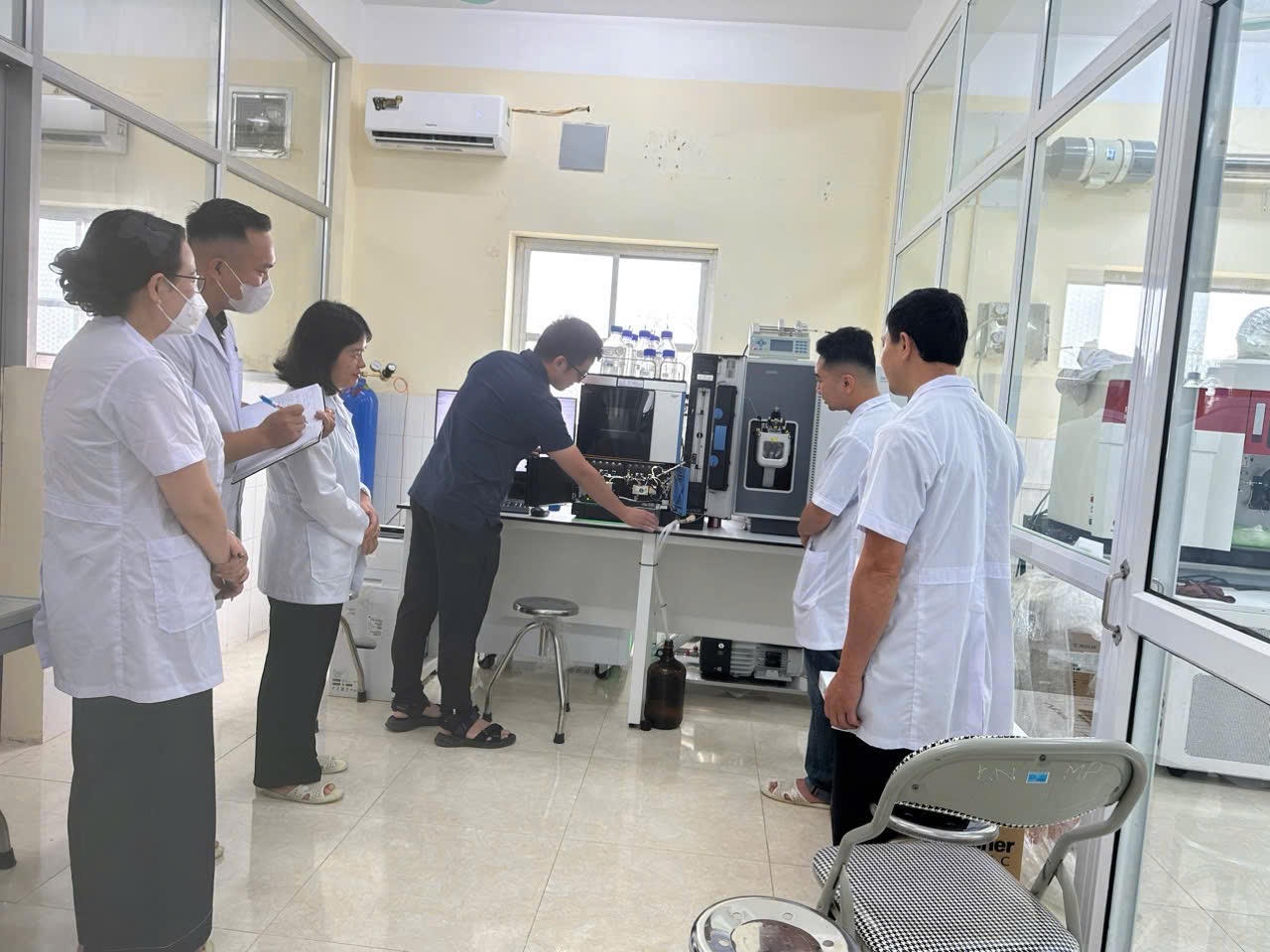 Lạng Sơn tăng cường Kiểm nghiệm, giám sát chất lượng thuốc, mỹ phẩm, thực phẩm
