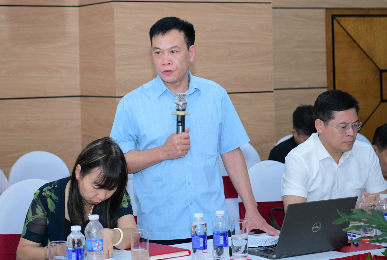 Hội thảo lấy ý kiến hoàn thiện pháp luật và các giải pháp ứng dụng trong phổ biến giáo dục pháp luật