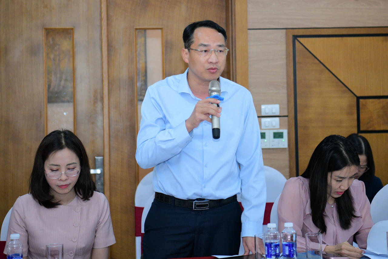 Hội thảo lấy ý kiến hoàn thiện pháp luật và các giải pháp ứng dụng trong phổ biến giáo dục pháp luật
