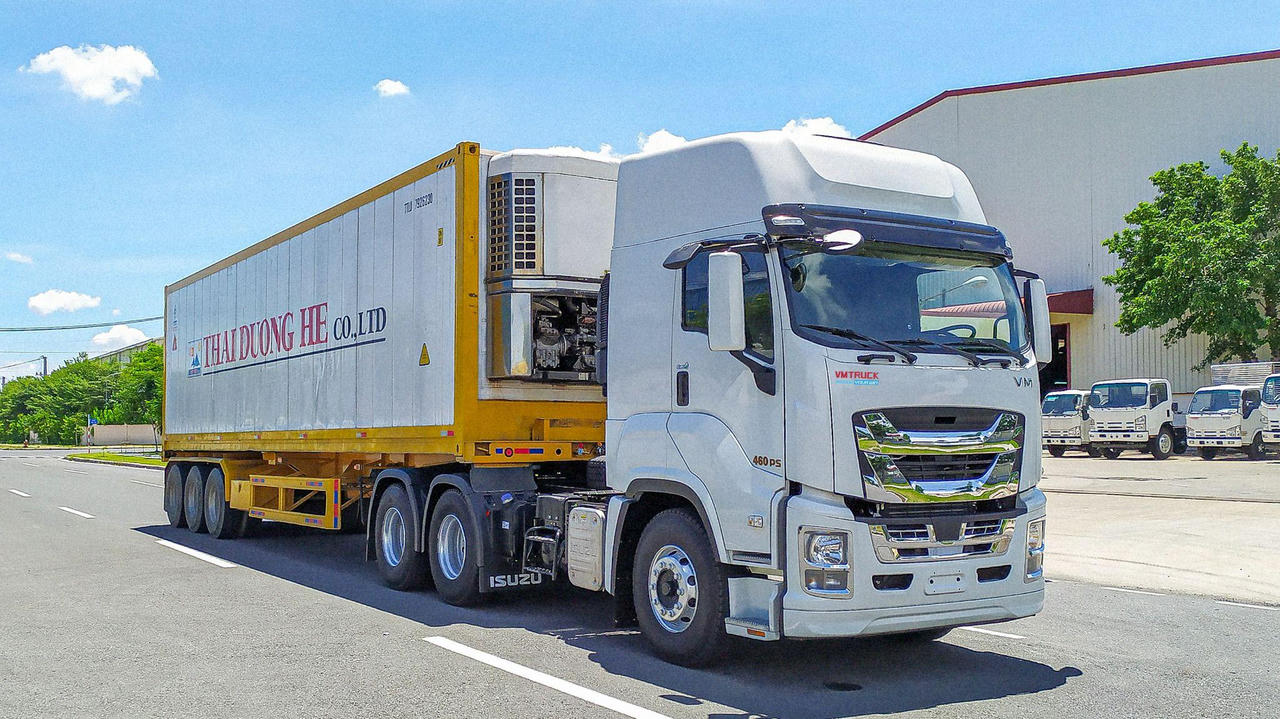 Dòng xe do Vĩnh Phát Motors lắp ráp và cung cấp: Xe tải nặng GINGA Series.