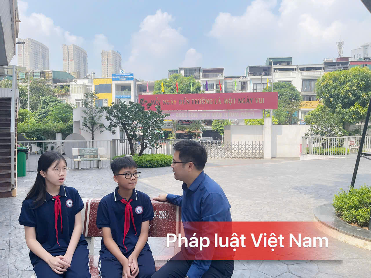 Học sinh Nguyễn Khánh An và Nguyễn Mạnh Cường, lớp 8A15 – Trường Tiểu học và THCS Hà Đông bày tỏ suy nghĩ về ý thức kỷ luật.