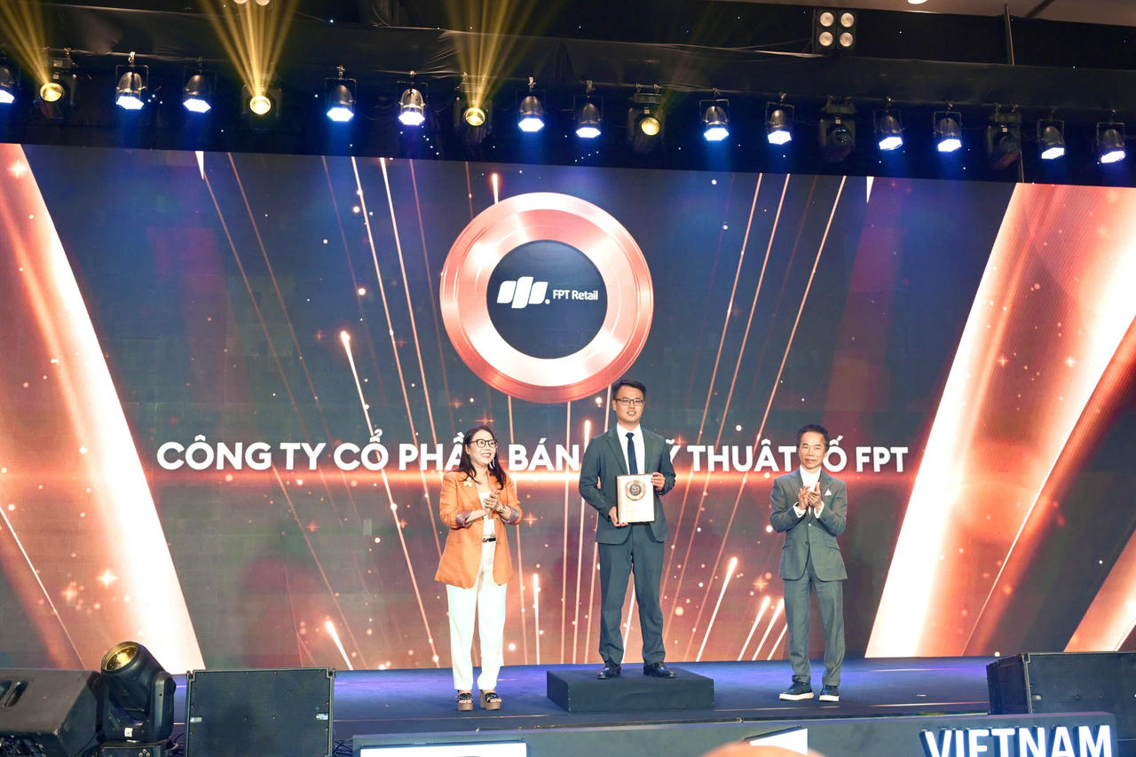 FPT Retail được vinh danh trong Top 50 Công ty niêm yết tốt nhất Việt Nam 2026