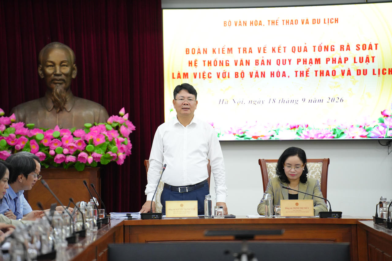 Thứ trưởng Nguyễn Thanh Tịnh kết luận buổi làm việc.