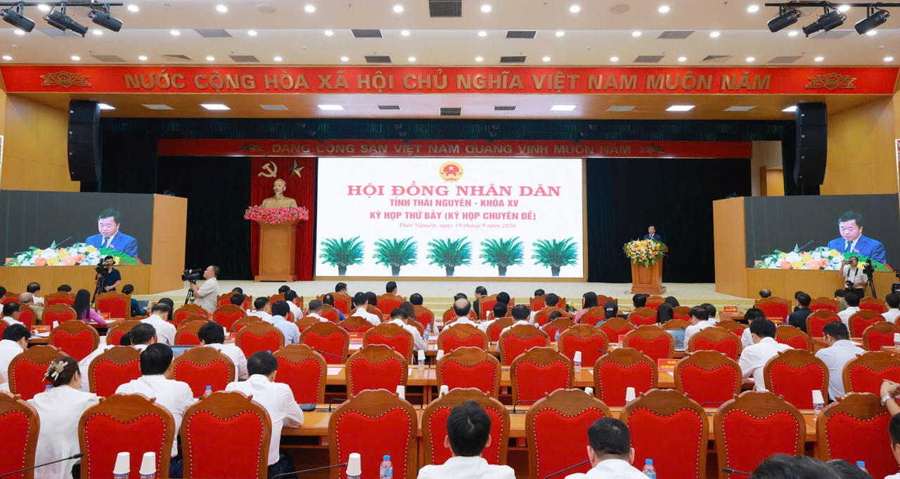 Toàn cảnh kỳ họp
