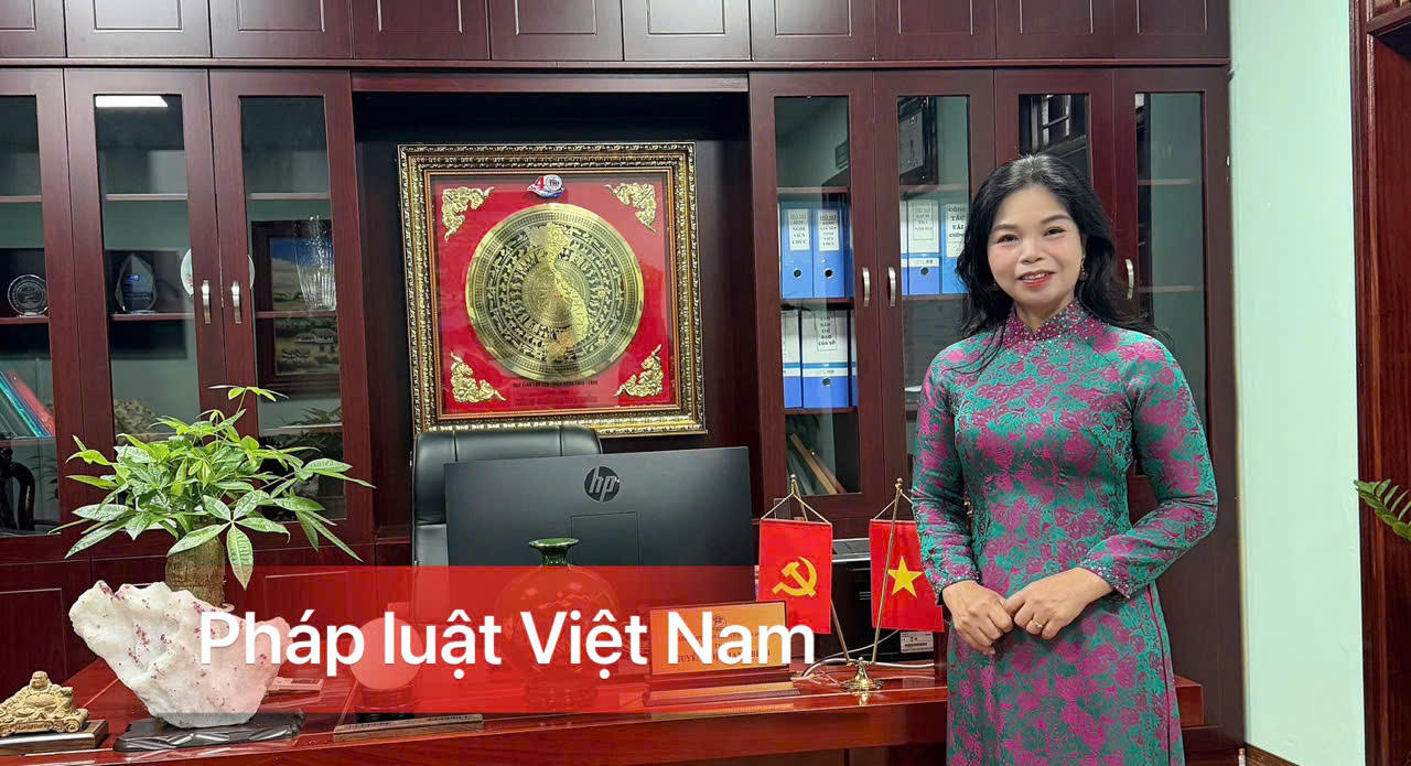 Nhà giáo Nguyễn Thị Thanh Bình - Hiệu trưởng Trường THPT Trần Hưng Đạo Hà Đông chia sẻ về việc giúp học sinh sử dụng thiết bị số có kiểm soát và biết lựa chọn nội dung phù hợp.
