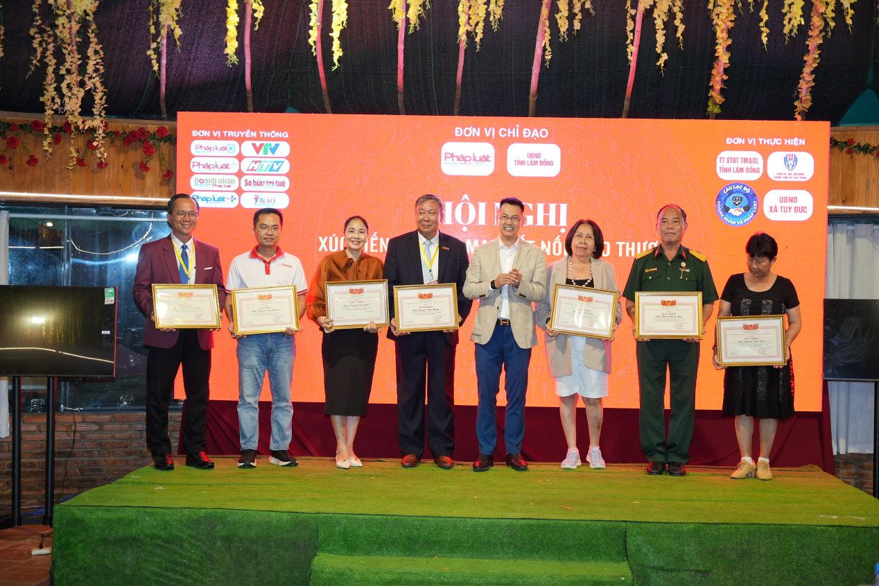Caravan mùa 4: Hàng loạt hoạt động ý nghĩa nơi biên cương