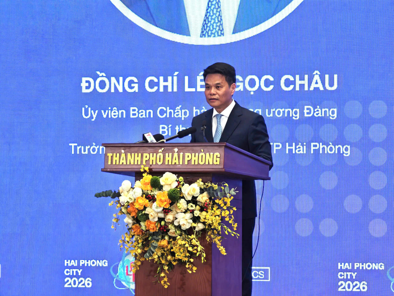 Ông Lê Ngọc Châu, Ủy viên Trung ương Đảng, Bí thư Thành ủy, Trưởng đoàn Đại biểu Quốc hội TP Hải Phòng phát biểu tại Diễn đàn. (ảnh Thuỳ Linh)