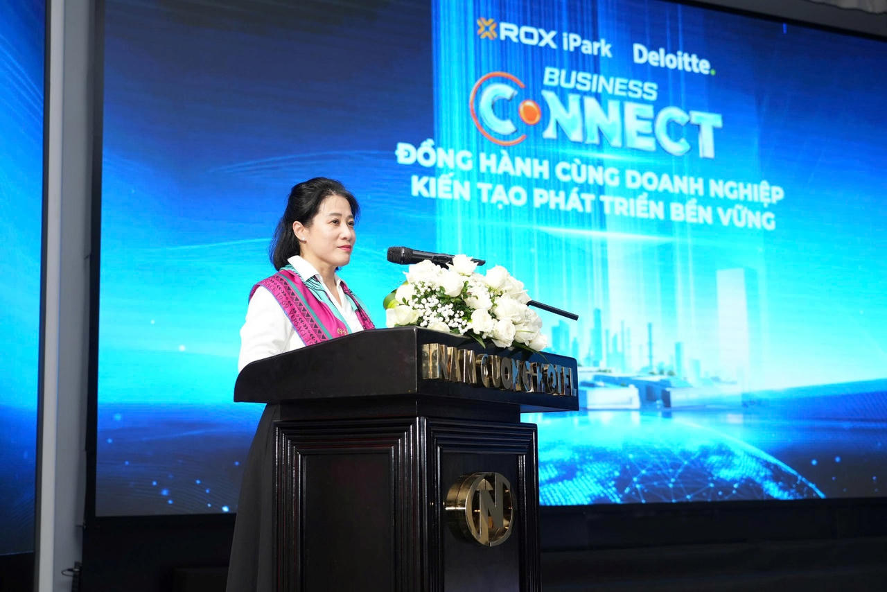 Hội thảo Đồng hành cùng doanh nghiệp – Kiến tạo phát triển bền vững” do ROX iPark khởi xướng tổ chức ngày 10/9 tại Hải Phòng.