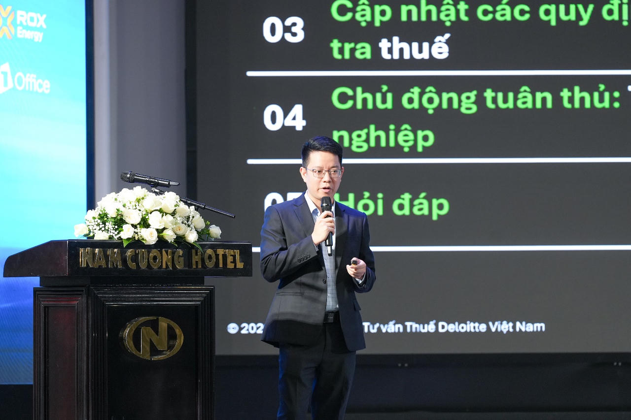 Đại diện Deloitte Việt Nam chia sẻ các vấn đề về thuế tại hội thảo