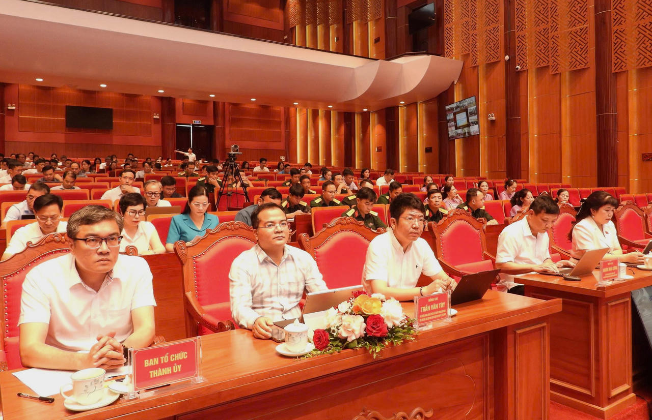 Quảng Ninh: Tuyên truyền phổ biến Luật Phát triển đô thị và Luật Phổ biến, giáo dục pháp luật