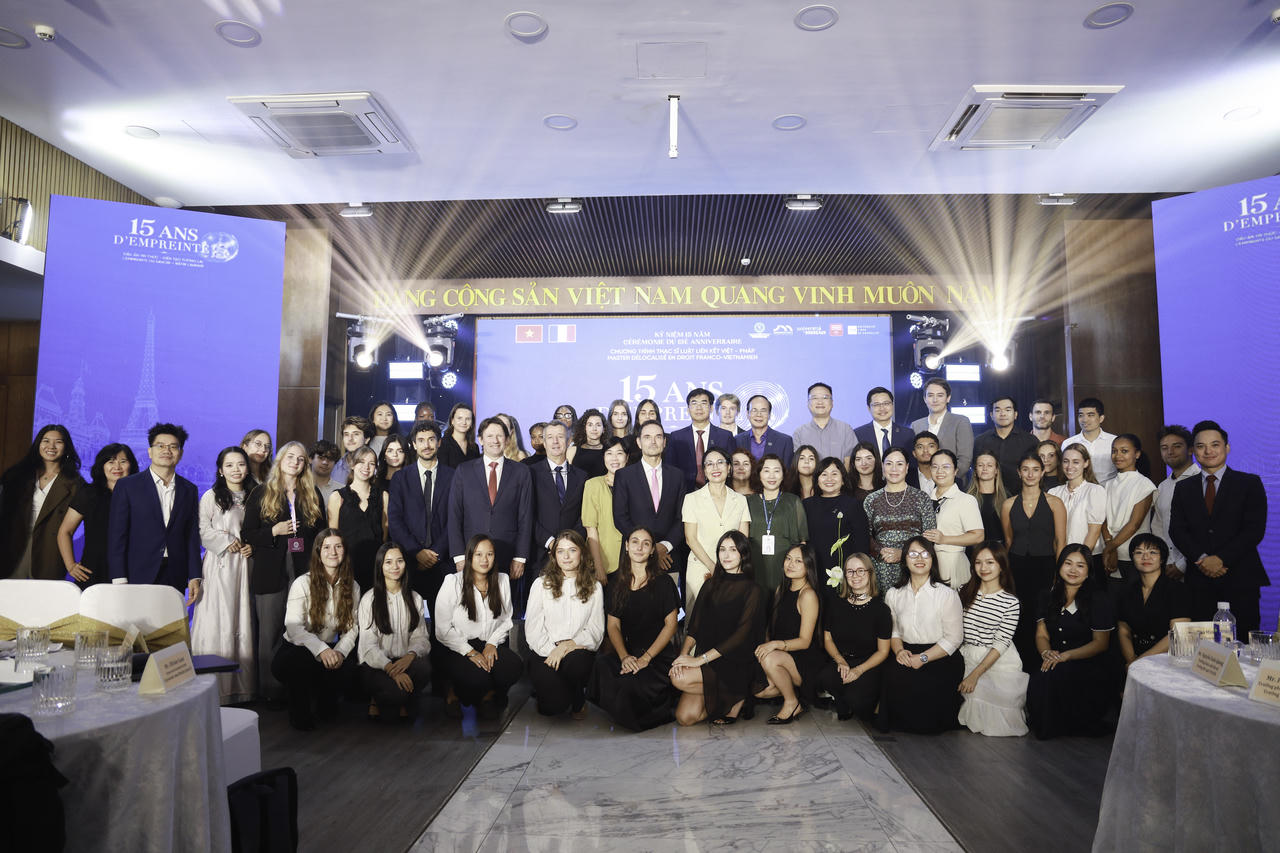 Trường Đại học Luật TP HCM kỷ niệm 15 năm chương trình Thạc sĩ Luật liên kết Việt - Pháp