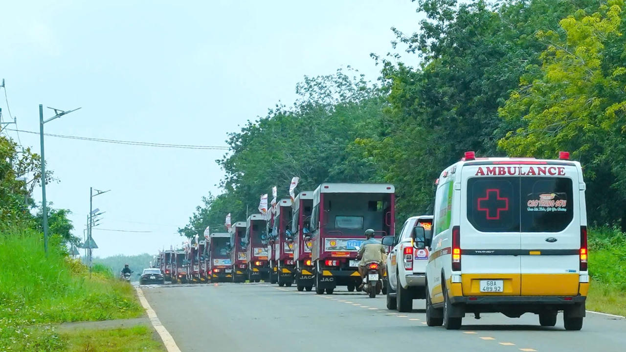 Nhìn lại hành trình Caravan Báo Pháp Luật Việt Nam lần thứ IV: Từ những cung đường đến ánh sáng nơi biên giới