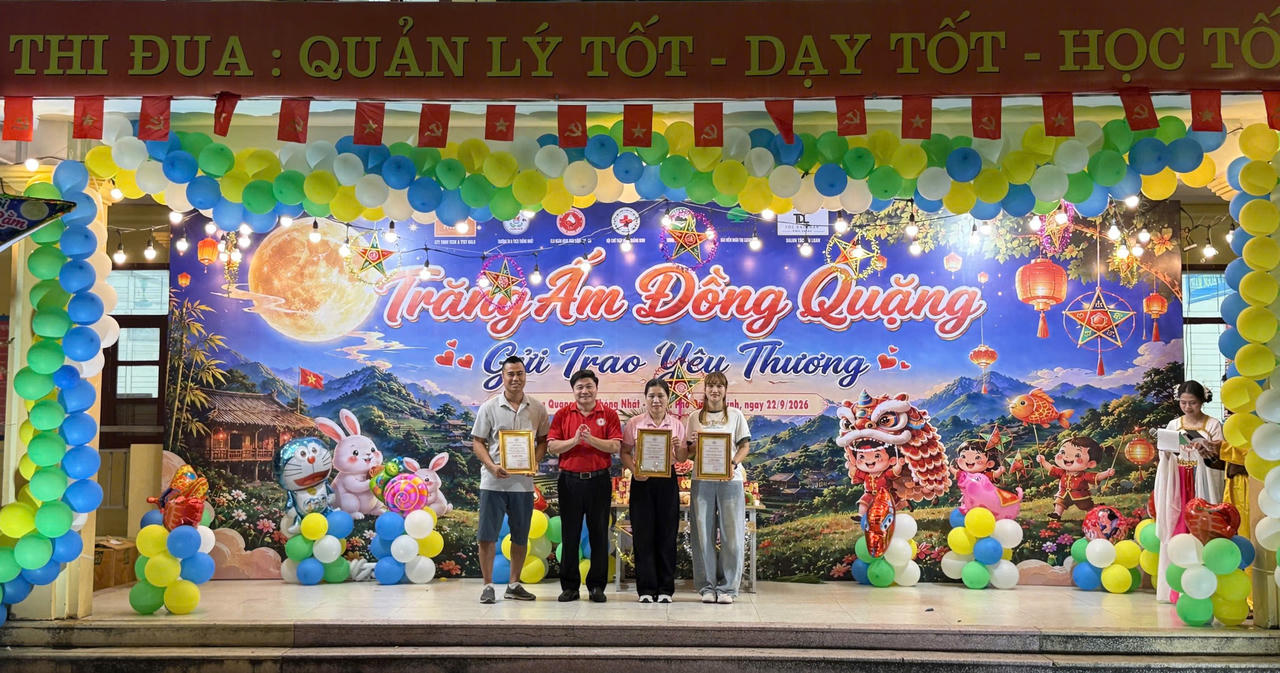 “Trăng ấm Đồng Quặng” mang niềm vui Trung thu đến trẻ em vùng cao