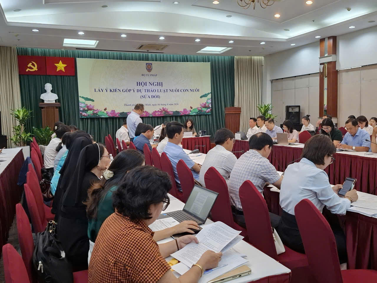 Phân cấp mạnh cho địa phương - “địa phương quyết, địa phương chịu trách nhiệm”