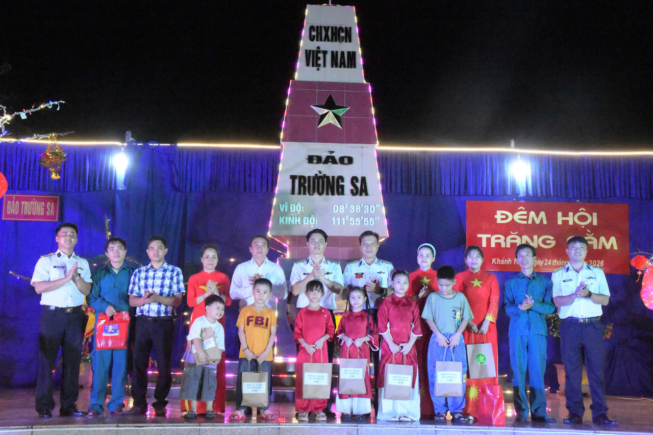 Đặc khu Trường Sa chuẩn bị chu đáo cho Tết Trông trăng ngoài đảo xa