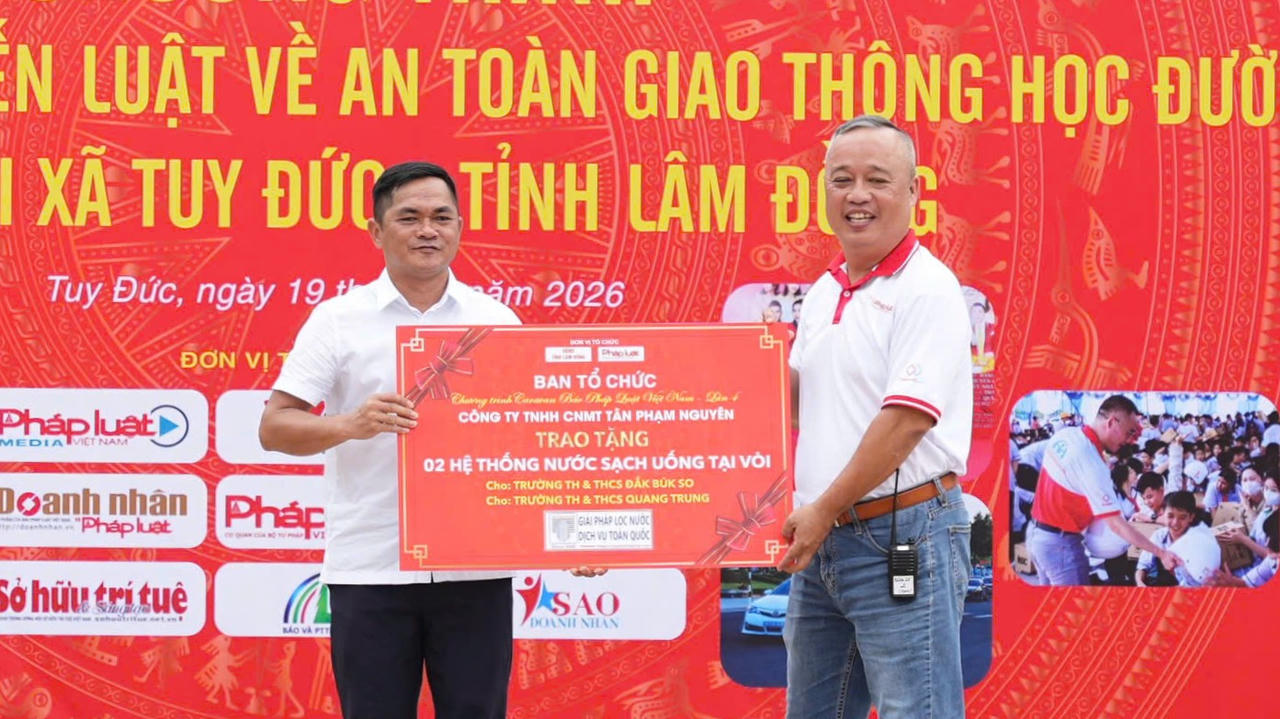 Nhìn lại hành trình Caravan Báo Pháp Luật Việt Nam lần thứ IV: Từ những cung đường đến ánh sáng nơi biên giới