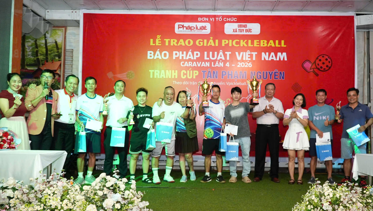 Nhìn lại hành trình Caravan Báo Pháp Luật Việt Nam lần thứ IV: Từ những cung đường đến ánh sáng nơi biên giới