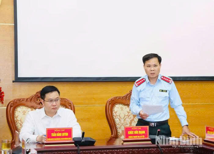 Ông Khúc Hữu Mạnh, Chánh Thanh tra Cơ yếu phát biểu tại hội nghị.Ảnh: Báo Ninh Binh 