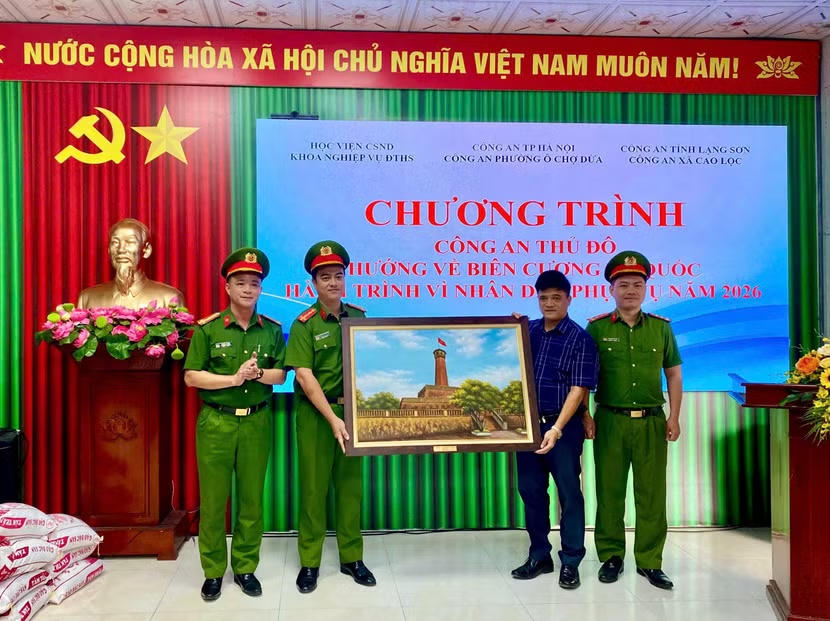 Nối nhịp nghĩa tình nơi biên cương