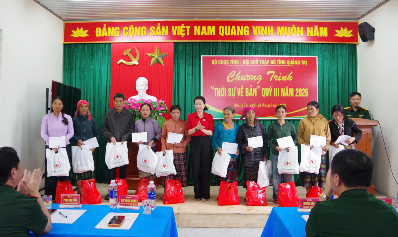 Bộ chỉ huy quân sự Quảng Trị phối hợp tổ chức chương trình "Thời sự về bản"