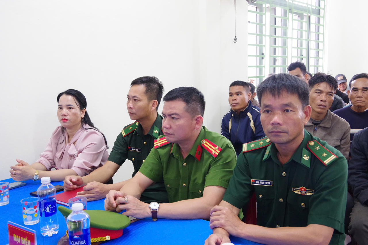 Bộ chỉ huy quân sự Quảng Trị phối hợp tổ chức chương trình "Thời sự về bản"