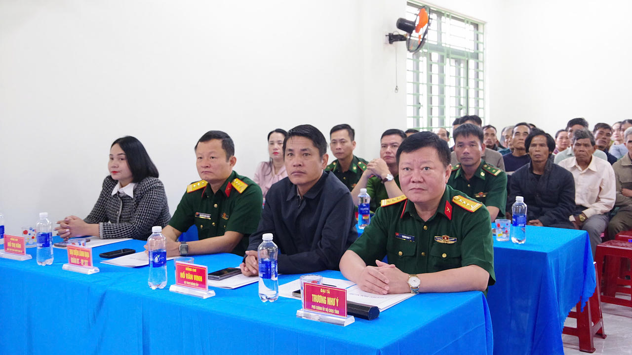 Bộ chỉ huy quân sự Quảng Trị phối hợp tổ chức chương trình "Thời sự về bản"