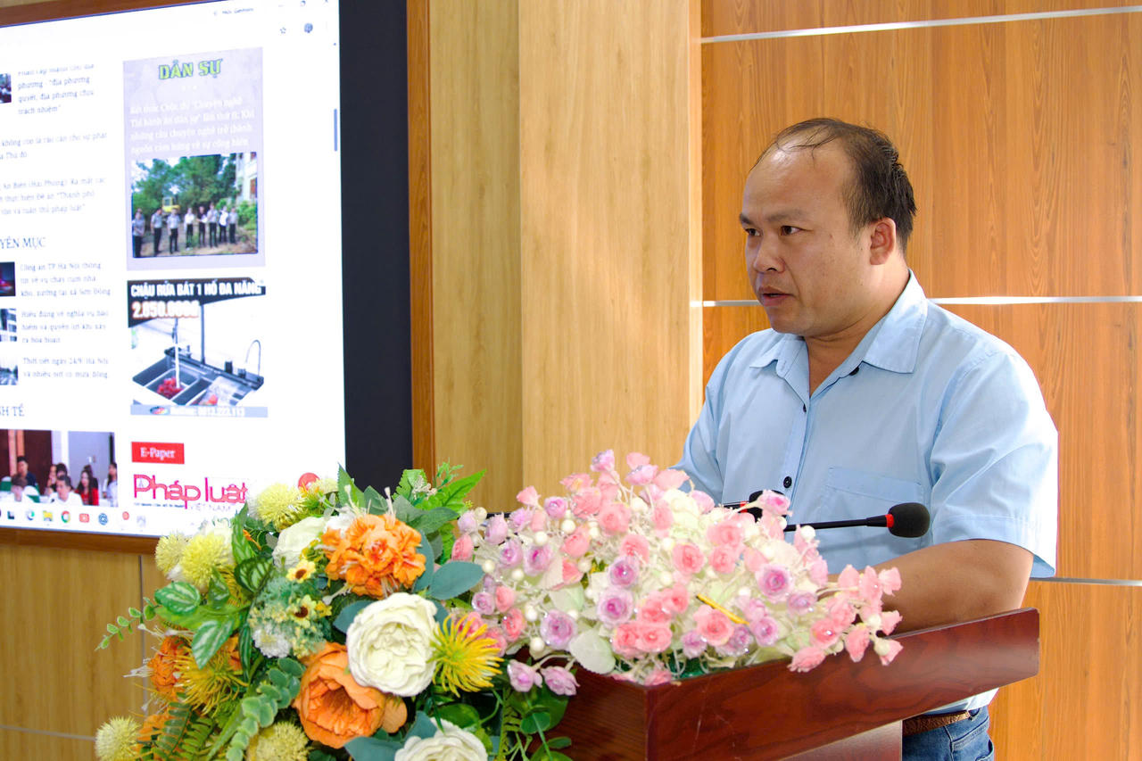 Đại diện Sở Văn hóa, Thể thao và Du lịch tỉnh Lai Châu phát biểu tại hội nghị.