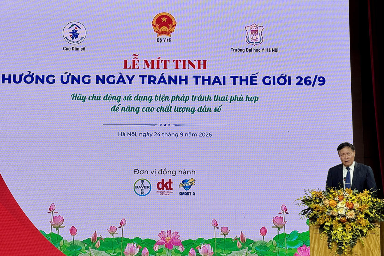 Thứ trưởng Bộ Y tế Đỗ Xuân Tuyên phát biểu tại Lễ Mít tinh. (Ảnh: PV)