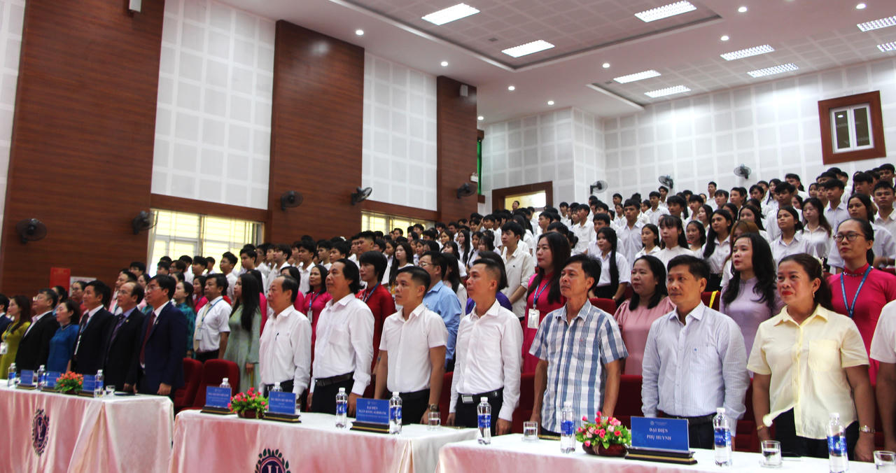 Mở cánh cửa đào tạo đại học Luật của ULAW tại miền Trung