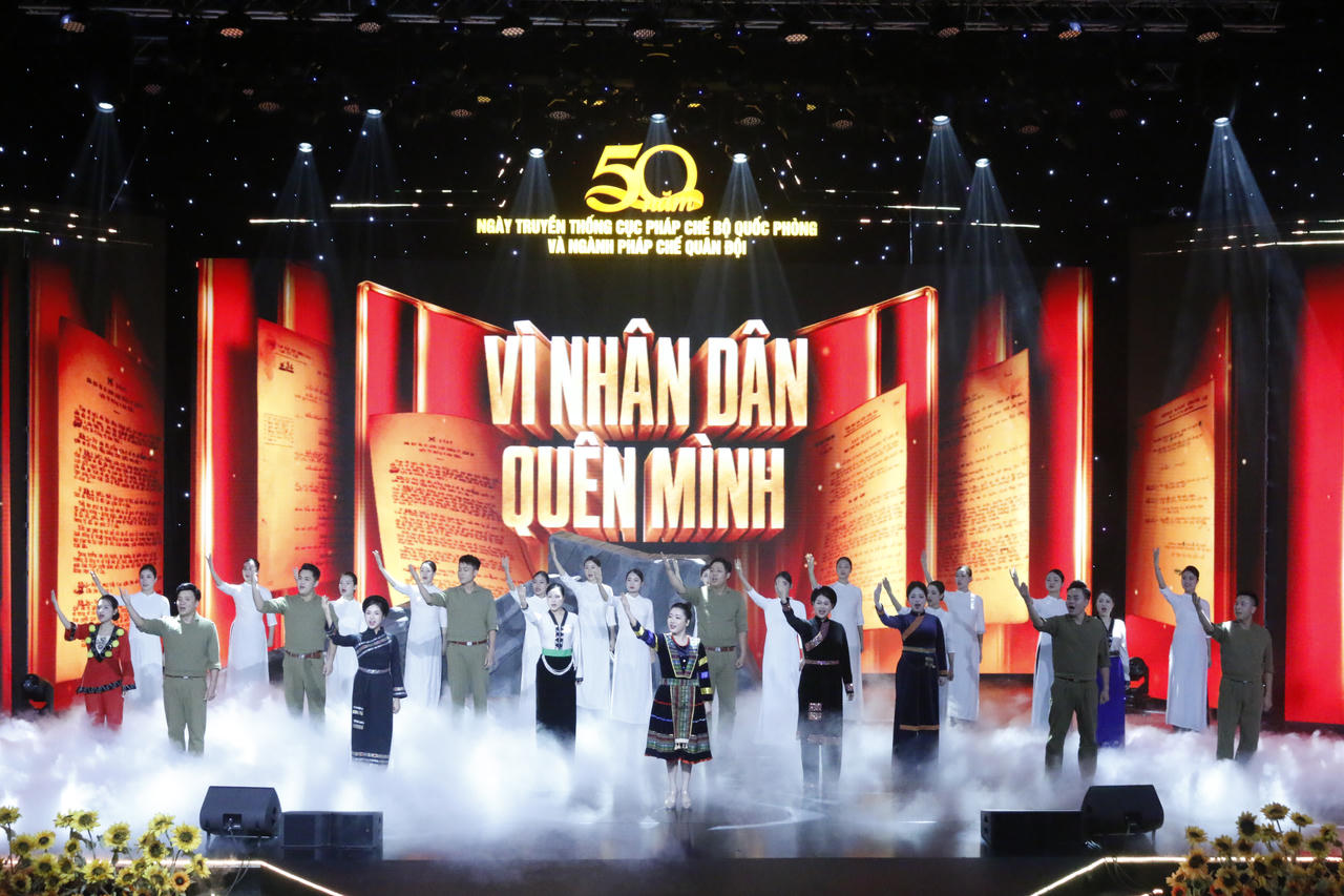 Sức mạnh kỷ cương và dấu ấn nửa thế kỷ ‘gác cổng’ pháp lý của Ngành Pháp chế Quân đội