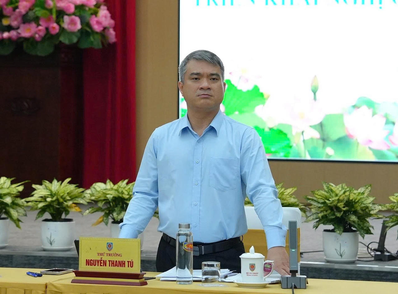 Thứ trưởng Nguyễn Thanh Tú phát biểu kết luận cuộc họp.