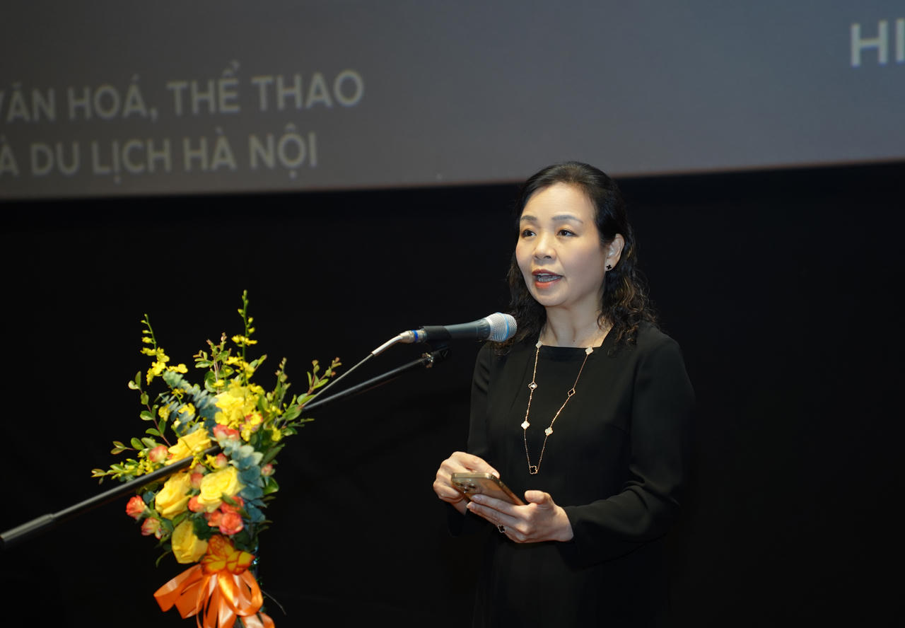 Chủ tịch Hiệp hội Xúc tiến phát triển Điện ảnh Việt Nam Ngô Phương Lan phát biểu khai mạc Tuần phim (Ảnh: BTC).